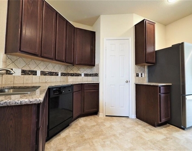 3314 Madison Elm Street - Photo Thumbnail 5