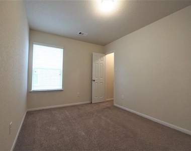 3314 Madison Elm Street - Photo Thumbnail 17