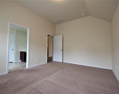 3314 Madison Elm Street - Photo Thumbnail 10