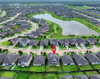 18319 Pin Oak Lake Drive - Photo Thumbnail 32