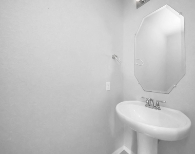 18319 Pin Oak Lake Drive - Photo Thumbnail 27