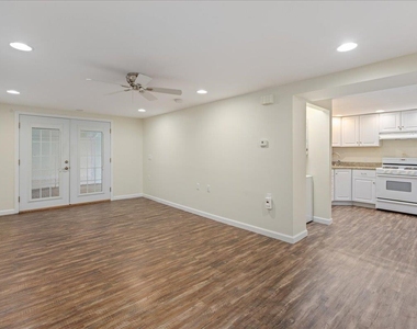 387 Main - Photo Thumbnail 11