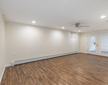 387 Main - Photo Thumbnail 12