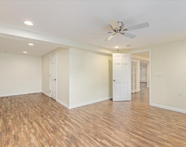 387 Main - Photo Thumbnail 7