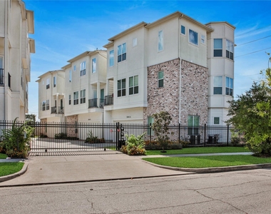 2004 Rosedale Street - Photo Thumbnail 1