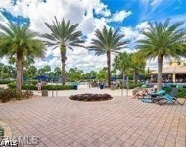 10284 Livorno Drive - Photo Thumbnail 24