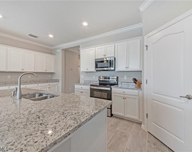 10284 Livorno Drive - Photo Thumbnail 5