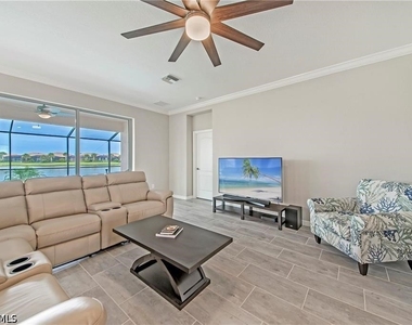 10284 Livorno Drive - Photo Thumbnail 8