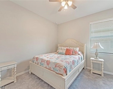 10284 Livorno Drive - Photo Thumbnail 13
