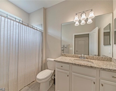 10284 Livorno Drive - Photo Thumbnail 12