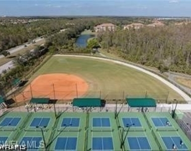 10284 Livorno Drive - Photo Thumbnail 27