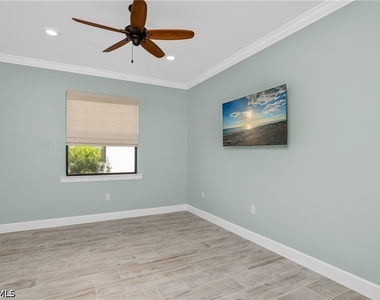 19752 Beechcrest Place - Photo Thumbnail 18