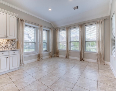 19403 Trinity River Drive - Photo Thumbnail 8