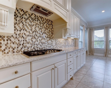 19403 Trinity River Drive - Photo Thumbnail 5