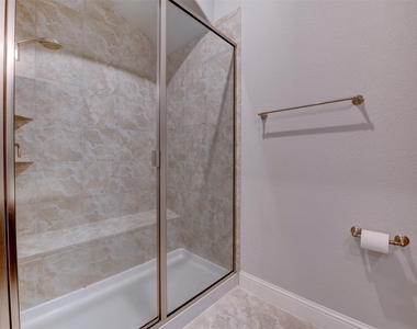 19403 Trinity River Drive - Photo Thumbnail 32