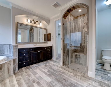 19403 Trinity River Drive - Photo Thumbnail 12