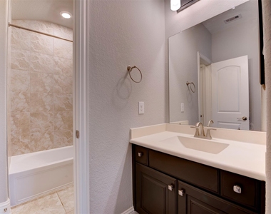 19403 Trinity River Drive - Photo Thumbnail 23