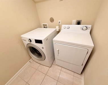 8614 Brookdale Park Lane - Photo Thumbnail 16
