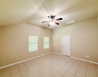 8614 Brookdale Park Lane - Photo Thumbnail 4