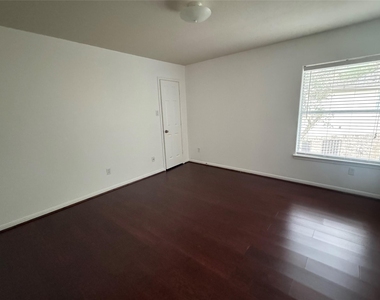 6311 Auburn Terrace Court - Photo Thumbnail 22