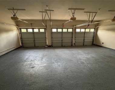 6311 Auburn Terrace Court - Photo Thumbnail 32