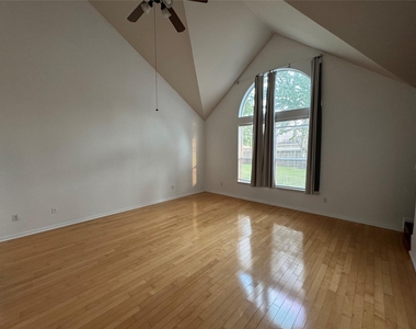 6311 Auburn Terrace Court - Photo Thumbnail 12