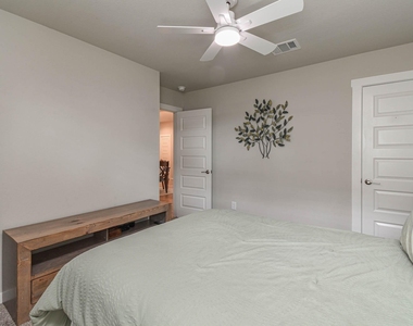 13009 Oleander Bay Lane - Photo Thumbnail 29