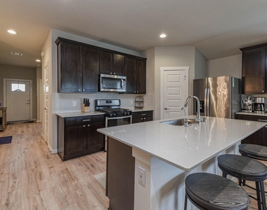 13009 Oleander Bay Lane - Photo Thumbnail 8