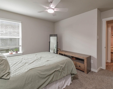 13009 Oleander Bay Lane - Photo Thumbnail 28