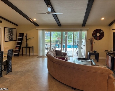519 Se 20th Court - Photo Thumbnail 5