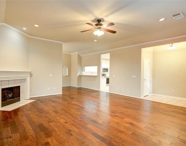18422 Auburn Woods Drive - Photo Thumbnail 13