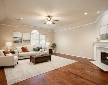 18422 Auburn Woods Drive - Photo Thumbnail 3