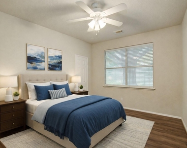 18422 Auburn Woods Drive - Photo Thumbnail 9