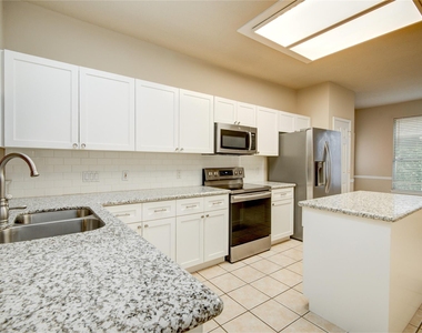 18422 Auburn Woods Drive - Photo Thumbnail 20