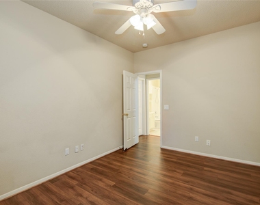 18422 Auburn Woods Drive - Photo Thumbnail 33