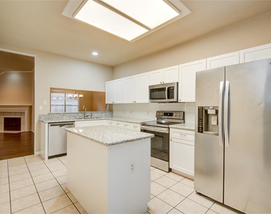 18422 Auburn Woods Drive - Photo Thumbnail 23