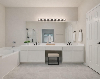 18422 Auburn Woods Drive - Photo Thumbnail 8