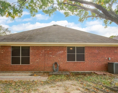 18422 Auburn Woods Drive - Photo Thumbnail 37