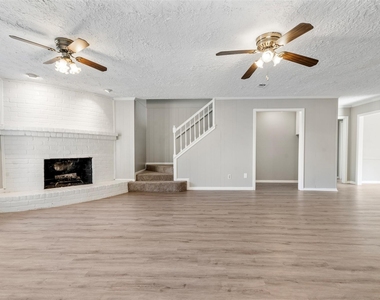 4106 Cypress Hill Drive - Photo Thumbnail 10