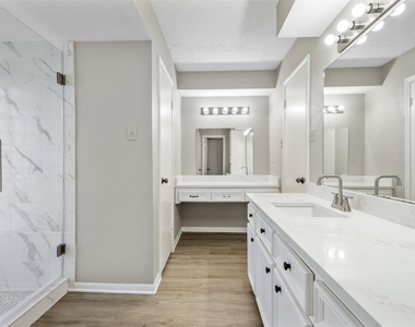 4106 Cypress Hill Drive - Photo Thumbnail 20