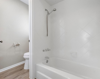 4106 Cypress Hill Drive - Photo Thumbnail 34
