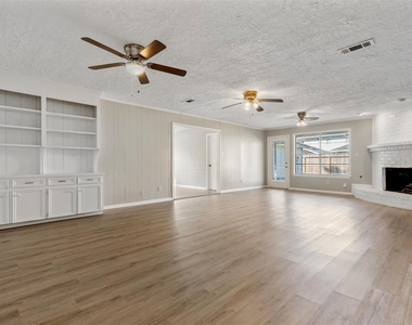 4106 Cypress Hill Drive - Photo Thumbnail 7