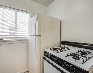 1828 W Main Street - Photo Thumbnail 17