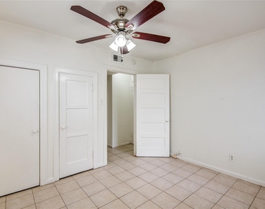 1828 W Main Street - Photo Thumbnail 12