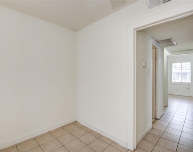 1828 W Main Street - Photo Thumbnail 9