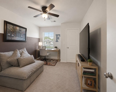 8015 Peppercorn Street - Photo Thumbnail 17