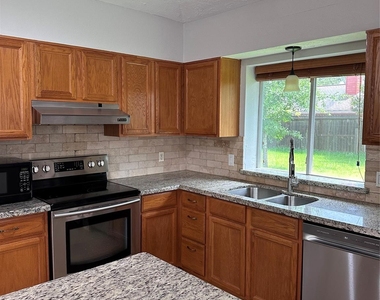 19530 Gladewater Drive - Photo Thumbnail 2