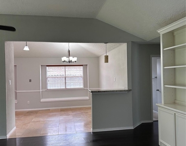 19530 Gladewater Drive - Photo Thumbnail 12