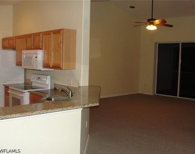 1295 Henley Street - Photo Thumbnail 7