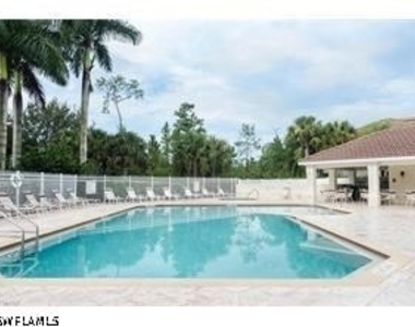 1295 Henley Street - Photo Thumbnail 1